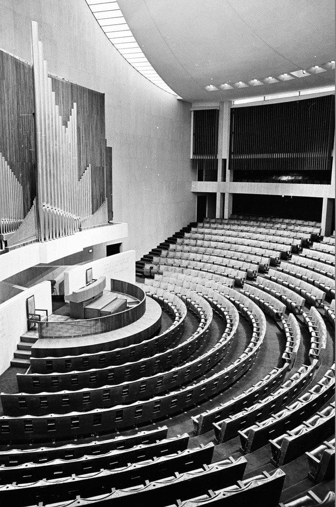 Construction of Seventeenth Church of Christ Scientist - Chicago Sun-Times