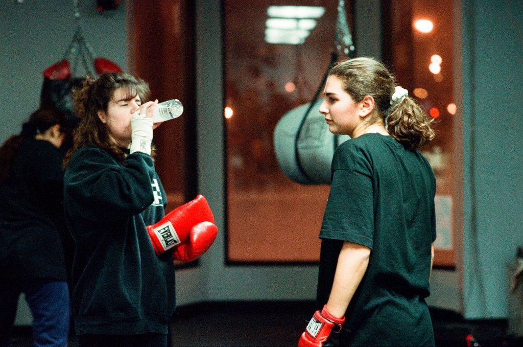 Female boxers train for the Golden Gloves - Chicago Sun-Times