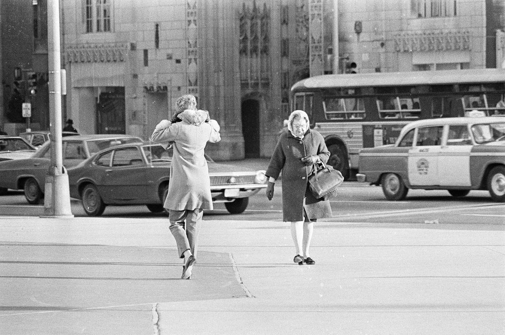 Commuters walk near the Michigan Avenue bridge in winter - Chicago Sun-Times