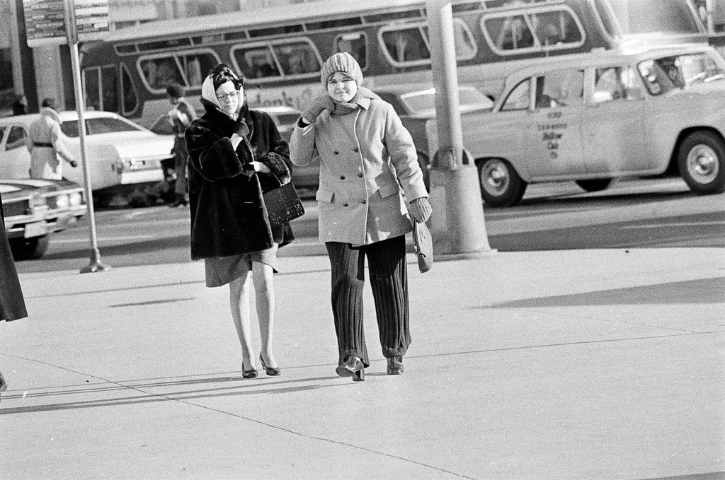 Commuters walk near the Michigan Avenue bridge in winter - Chicago Sun-Times