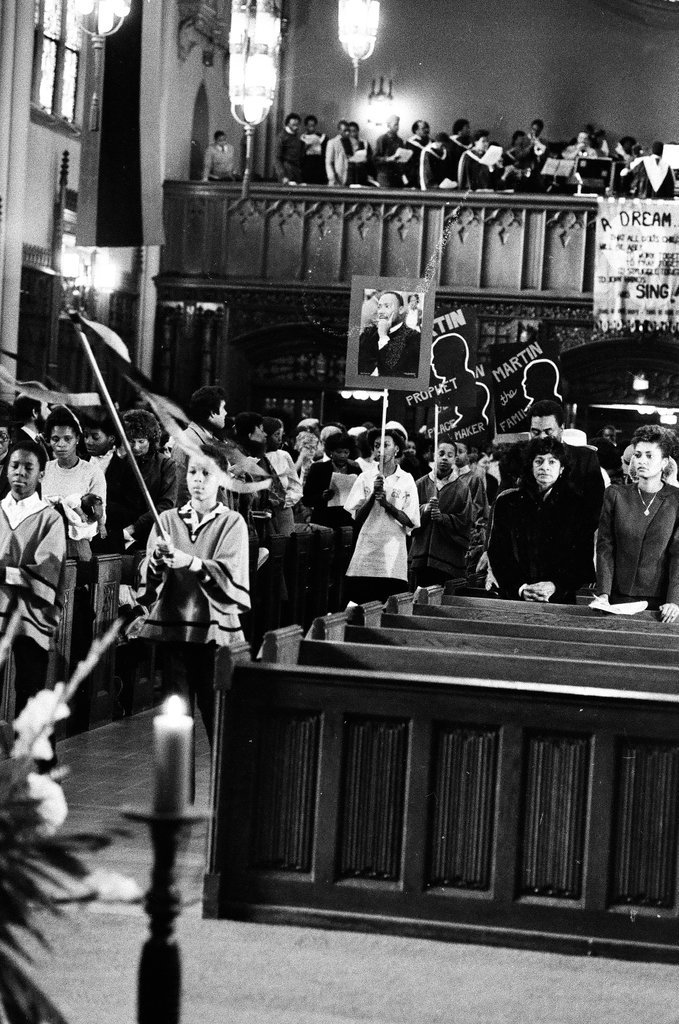 Martin Luther King, Jr.'s son, Dexter Scott King, speaks in his father's honor at a birthday celebration mass - Chicago Sun-Times