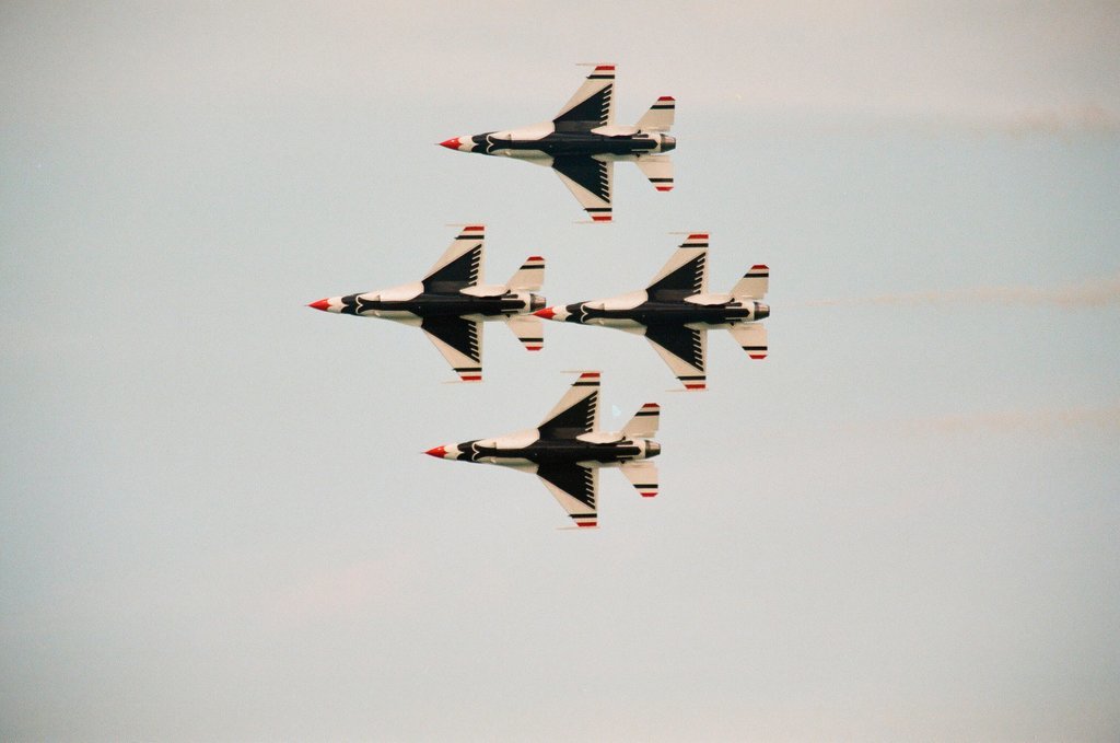 Crowds watch planes, helicopters, and water sports performances at the 1997 Air and Water Show - Chicago Sun-Times