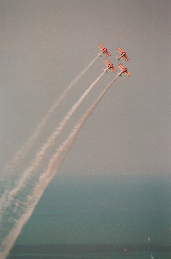 Views of the 1997 Air and Water Show from the Hancock Tower - Chicago Sun-Times