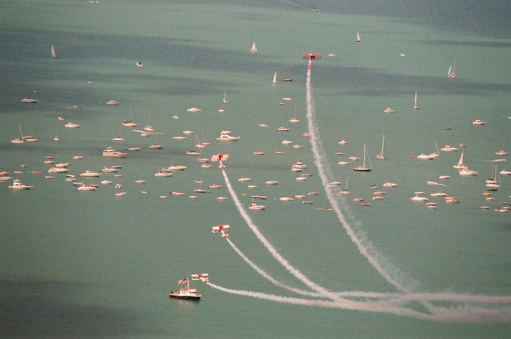 Views of the 1997 Air and Water Show from the Hancock Tower - Chicago Sun-Times