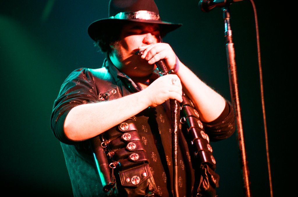 Blues Traveler performs at the Aragon Ballroom - Chicago Sun-Times
