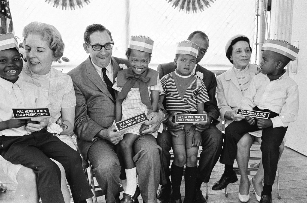 The Milton L. Olive III Child-Parent Education Center is formally dedicated - Chicago Sun-Times
