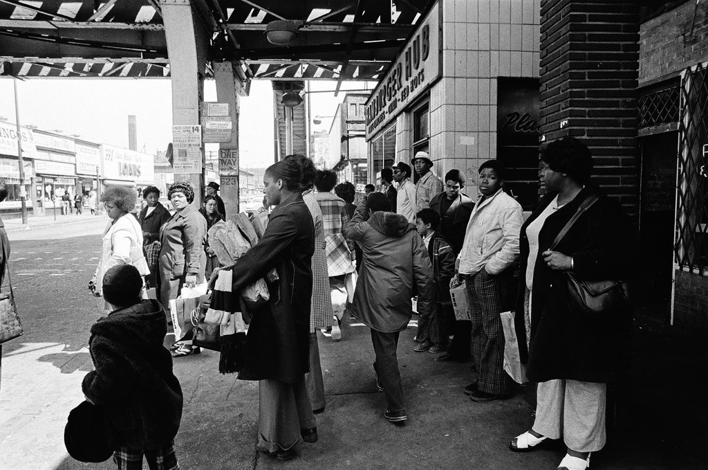 Street scenes on East 47th Street - Chicago Sun-Times