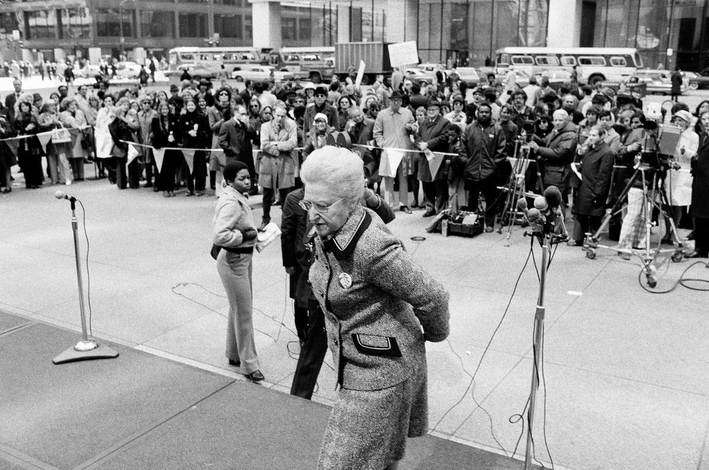 Equal Rights Amendment rally in Civic Center Plaza - Chicago Sun-Times