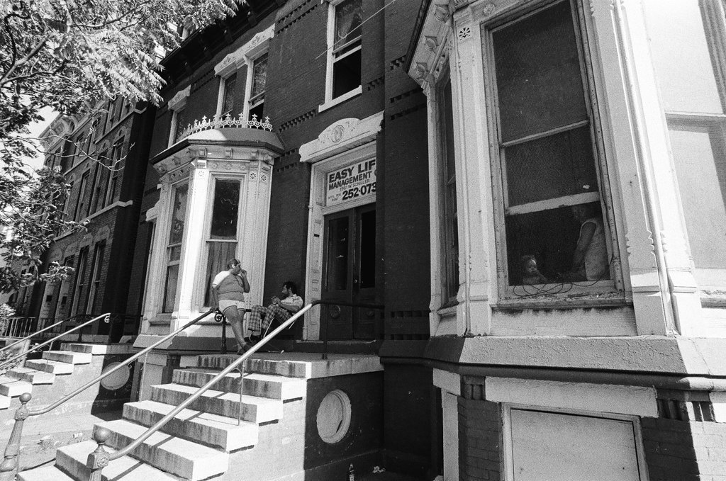 Run down buildings in Wicker Park neighborhood - Chicago Sun-Times