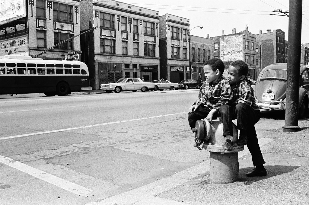 Buildings in Oakland and Kenwood communities - Chicago Sun-Times