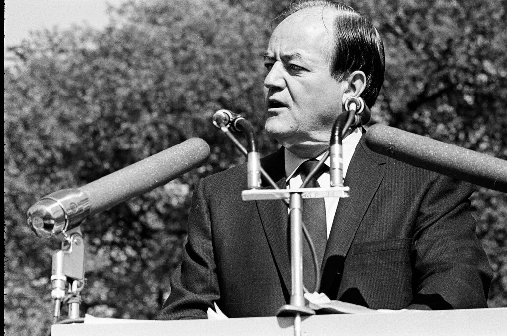 Hubert Humphrey speaks at Polish Constitution Day celebration - Chicago Sun-Times