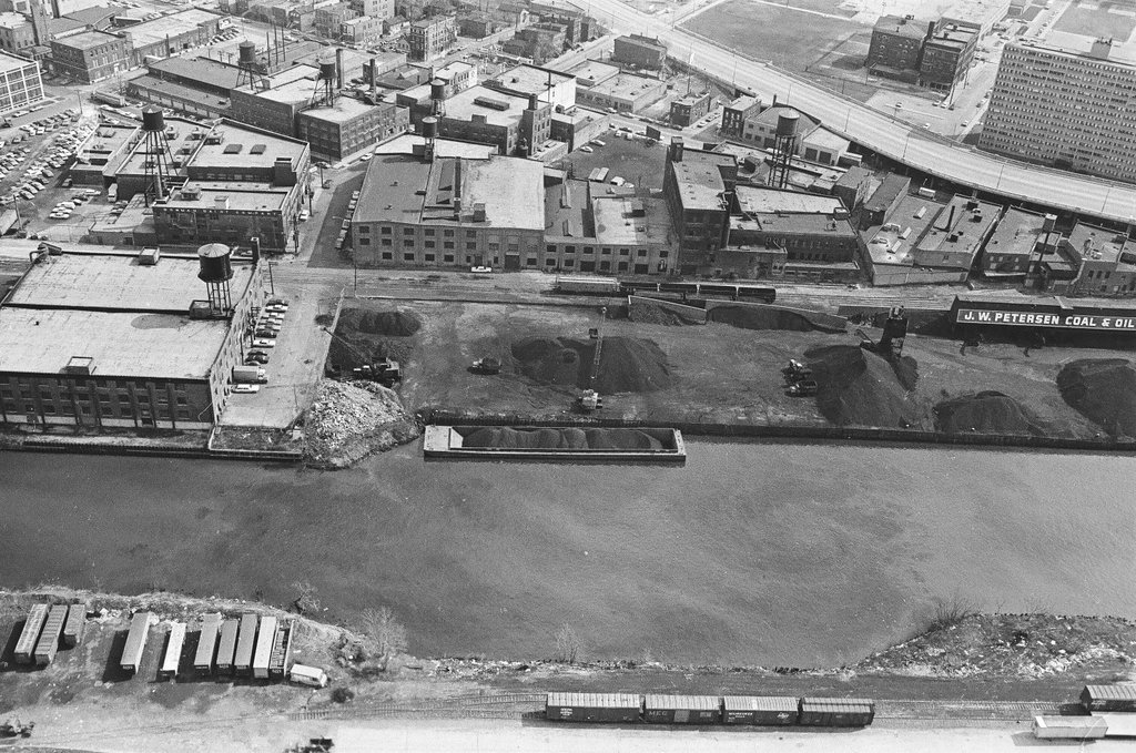 Aerial view of industry and pollution on the Chicago River - Chicago Sun-Times