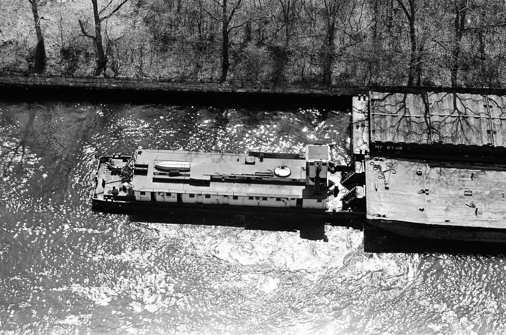 Aerial view of industry and pollution on the Chicago River - Chicago Sun-Times