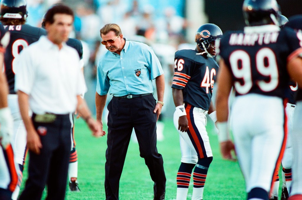 Mike Ditka at Bears preseason game against Raiders - Chicago Sun-Times