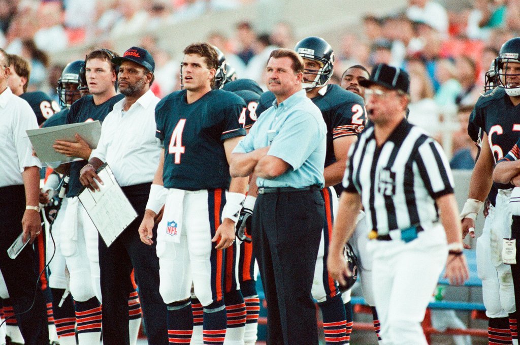 Mike Ditka at Bears preseason game against Raiders - Chicago Sun-Times