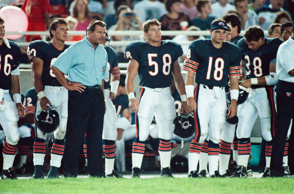 Mike Ditka at Bears preseason game against Raiders - Chicago Sun-Times