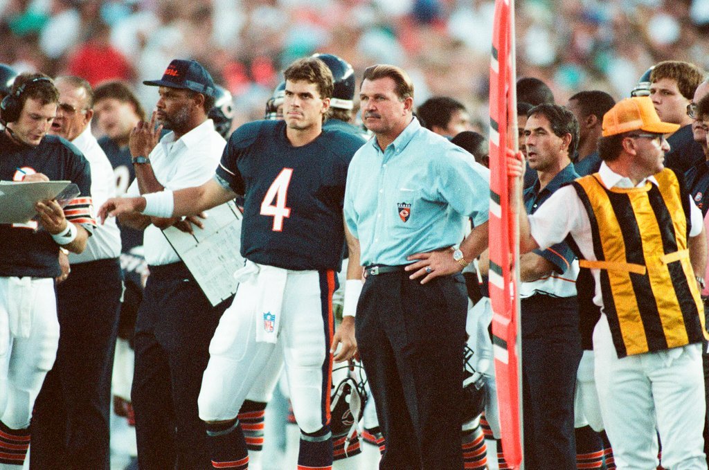 Mike Ditka at Bears preseason game against Raiders - Chicago Sun-Times