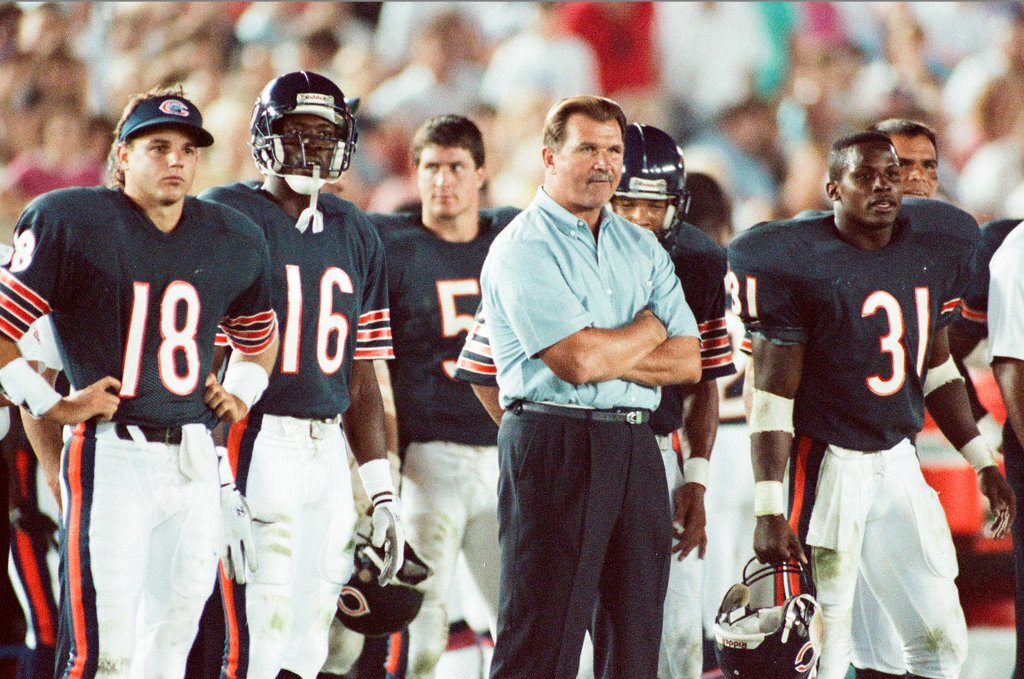Mike Ditka at Bears preseason game against Raiders - Chicago Sun-Times