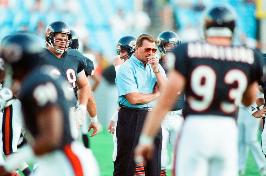 Mike Ditka at Bears preseason game against Raiders - Chicago Sun-Times