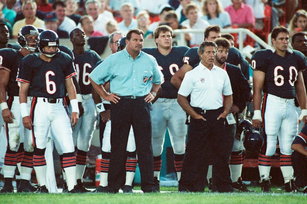 Mike Ditka at Bears preseason game against Raiders - Chicago Sun-Times