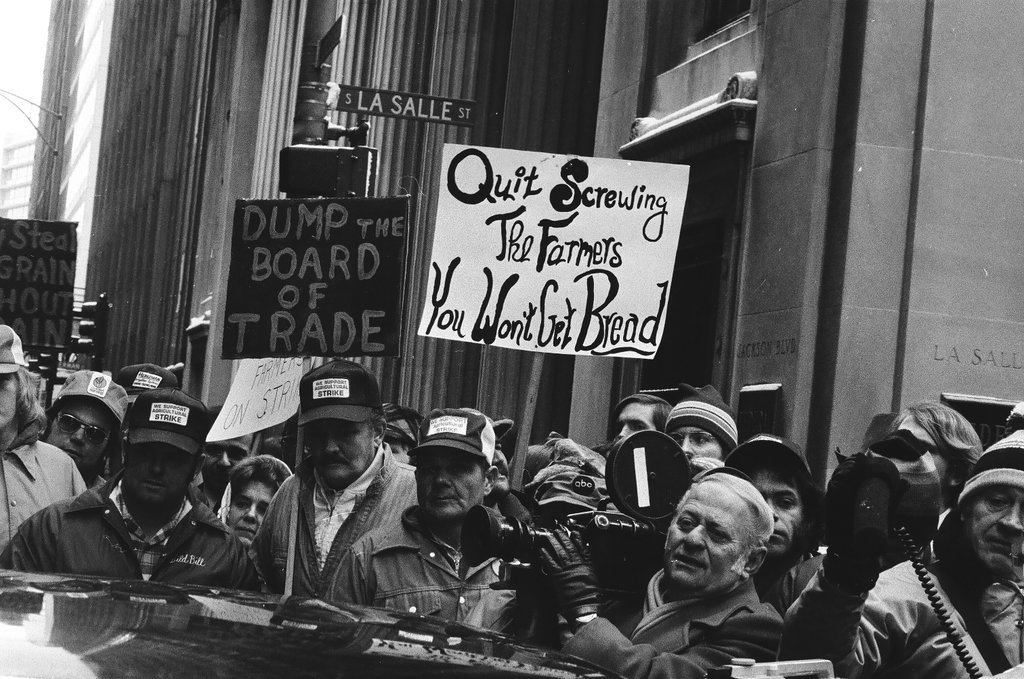 Striking farmers at Chicago Board of Trade - Chicago Sun-Times