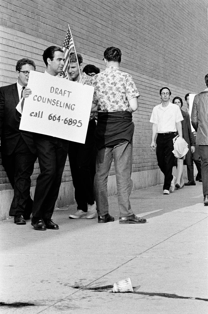 Anti-draft demonstrators at induction center - Chicago Sun-Times