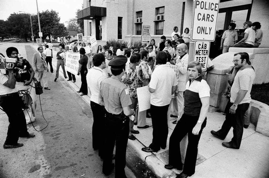 Cicero Auxiliary Police on strike - Chicago Sun-Times