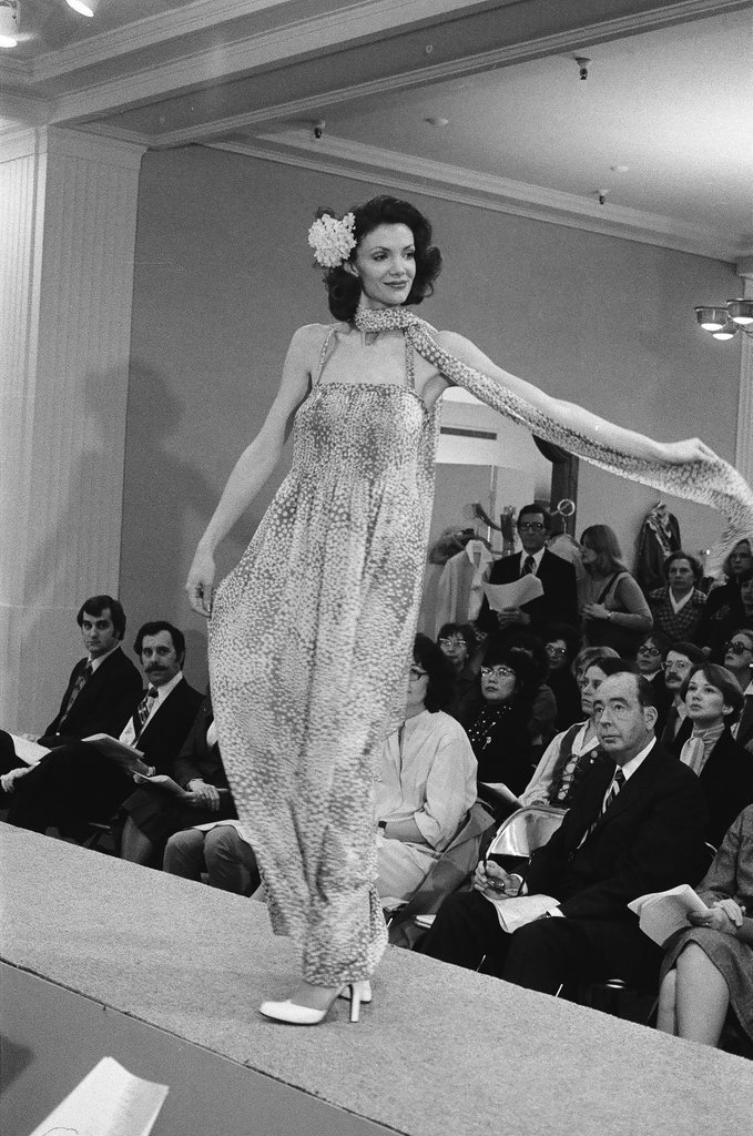 Marshall Field's benefit fashion show - Chicago Sun-Times