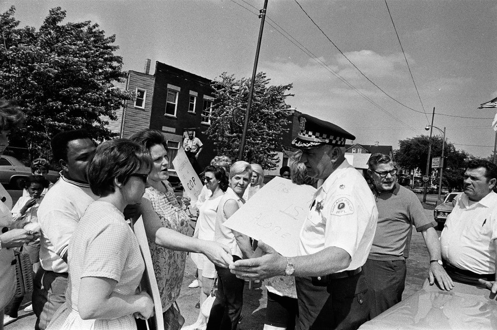 Wives of police officers protest one-man police cars - Chicago Sun-Times
