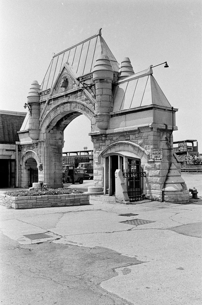 Union Stock Yard Gate - Chicago Sun-Times