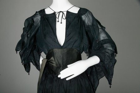 Evening dress by Zandra Rhodes, circa 1979 - Rhodes, Zandra, 1940-