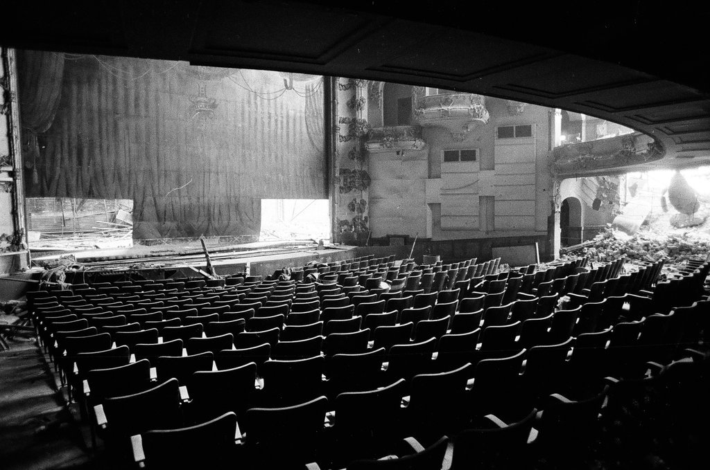 The Star & Garter Theatre is demolished - Chicago Sun-Times