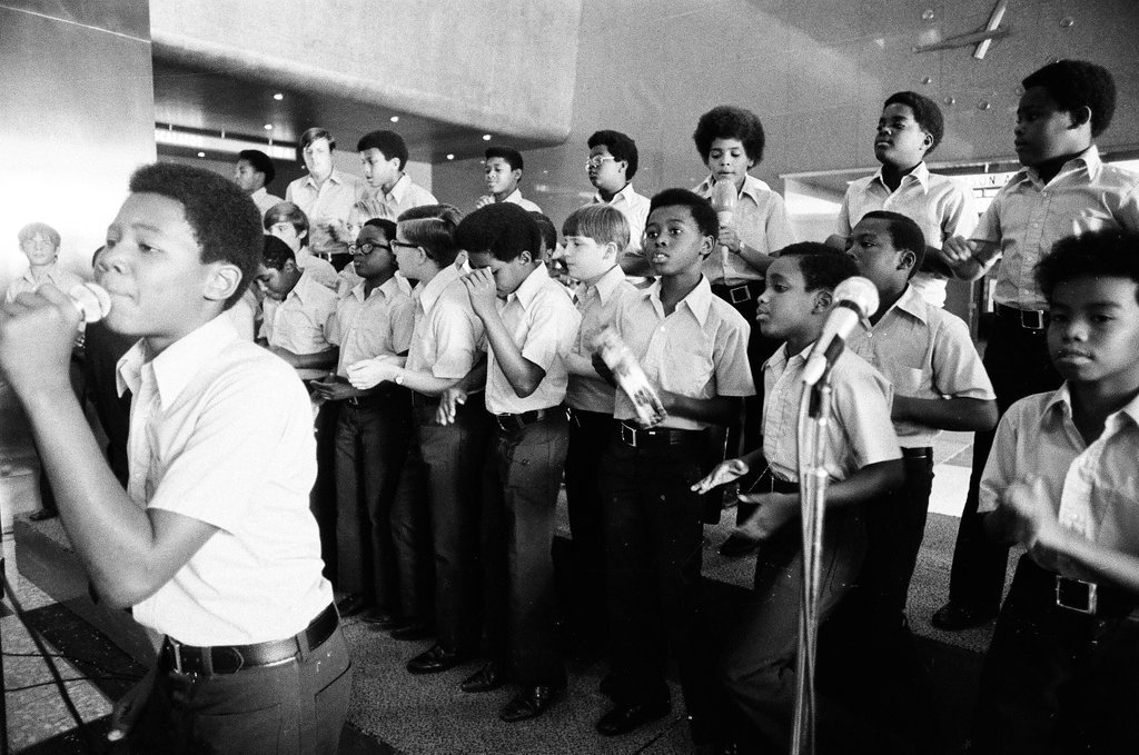 The Newark Boys Chorus performs a free concert at the Prudential Building - Chicago Sun-Times