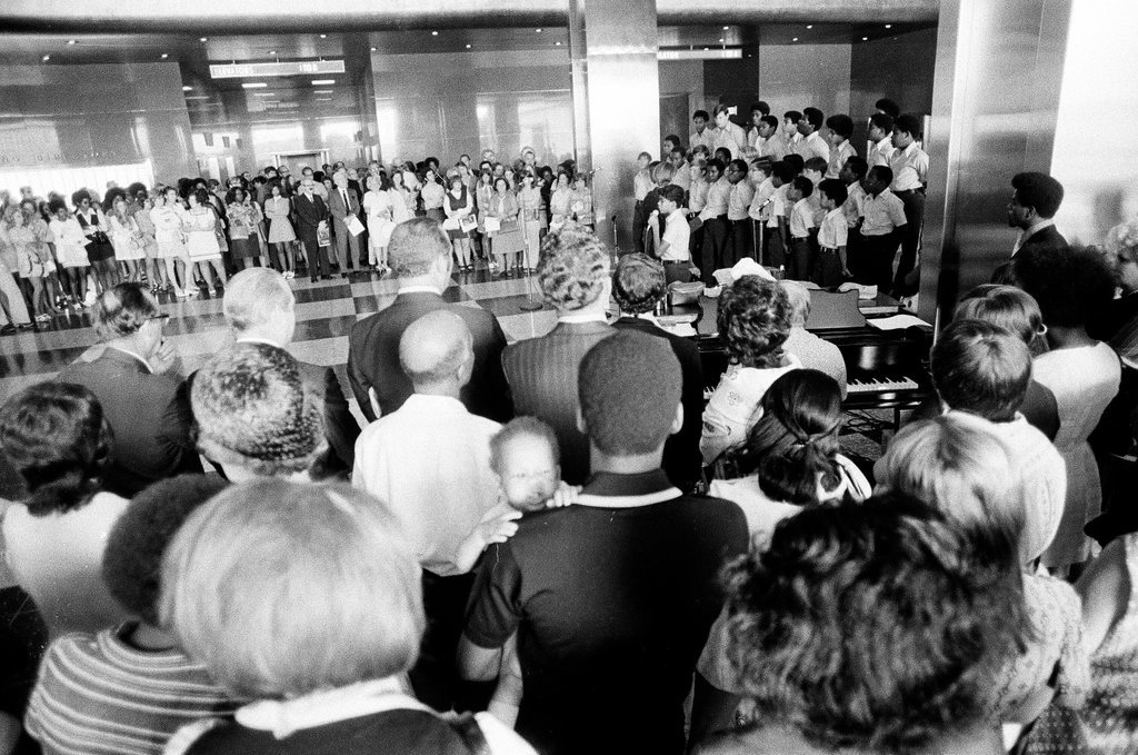 The Newark Boys Chorus performs a free concert at the Prudential Building - Chicago Sun-Times