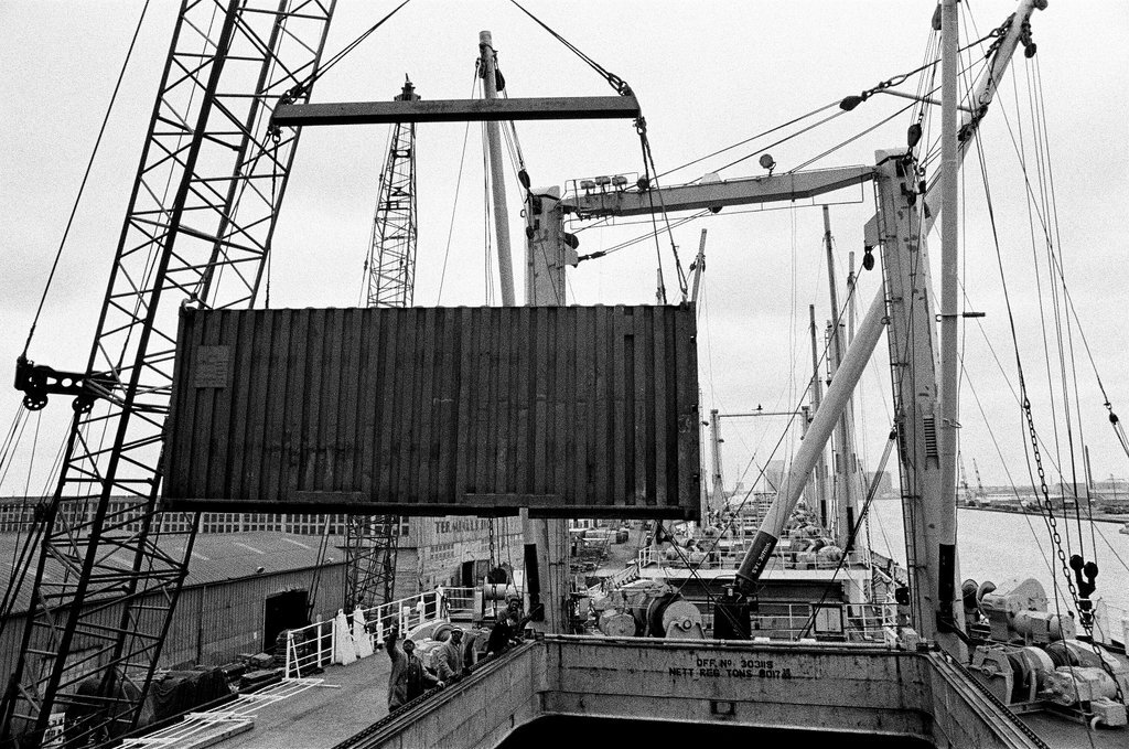 Ships headed for international locations load goods at Calumet Harbor - Chicago Sun-Times