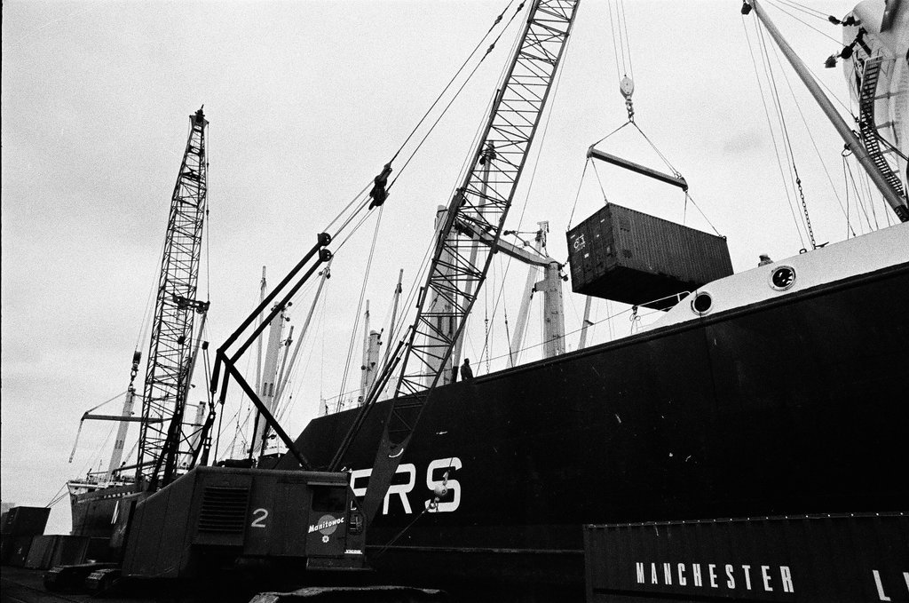 Ships headed for international locations load goods at Calumet Harbor - Chicago Sun-Times