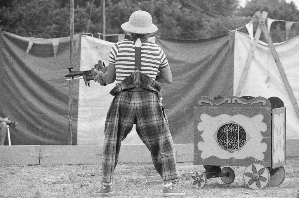 One-ring circus at 119th Street and Harlem Avenue - Chicago Sun-Times