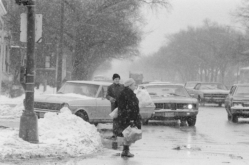 Christian Christy commutes on his bike in the snow - Chicago Sun-Times
