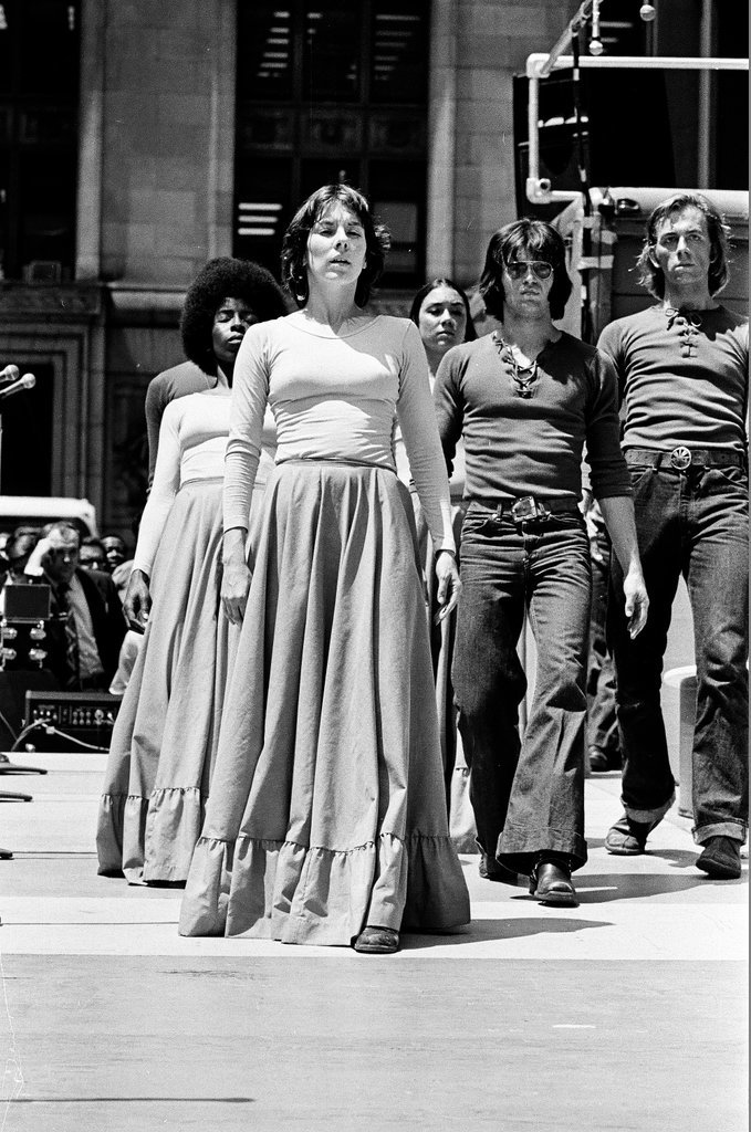 The Free Street Theatre company performs at the Civic Center - Jerry Tomaselli for Chicago Sun-Times
