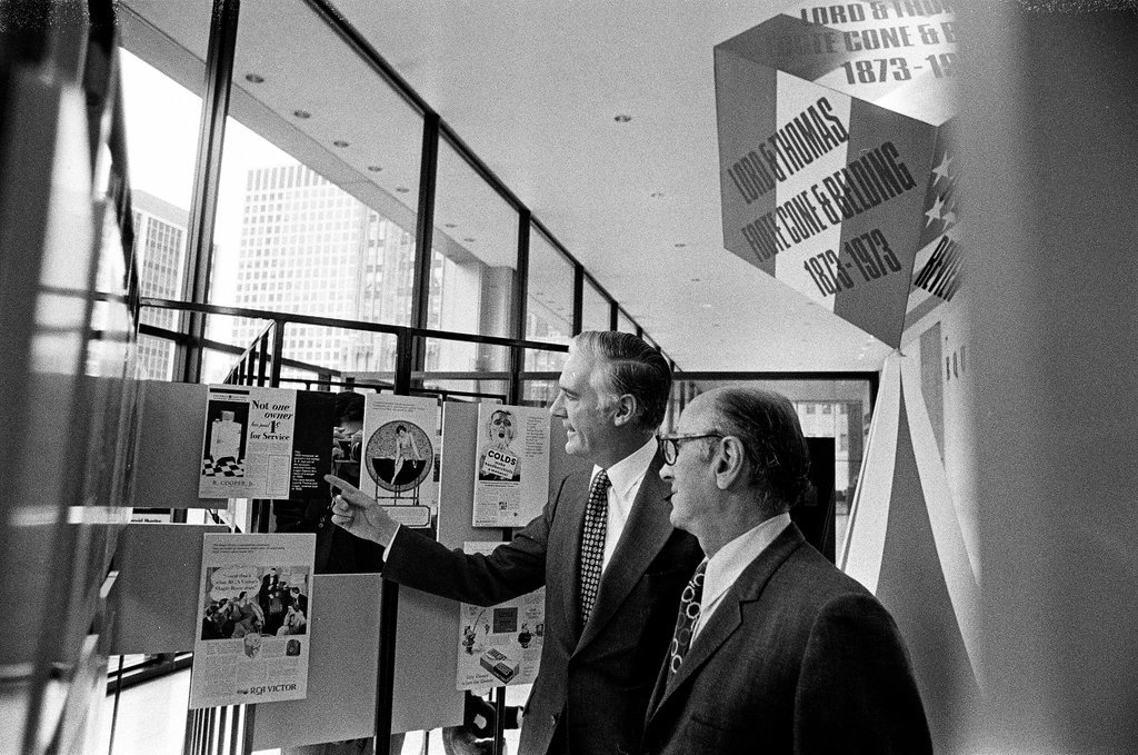 Officials of Foote, Cone and Belding Communications celebrate the company's 100th anniversary - Chicago Sun-Times