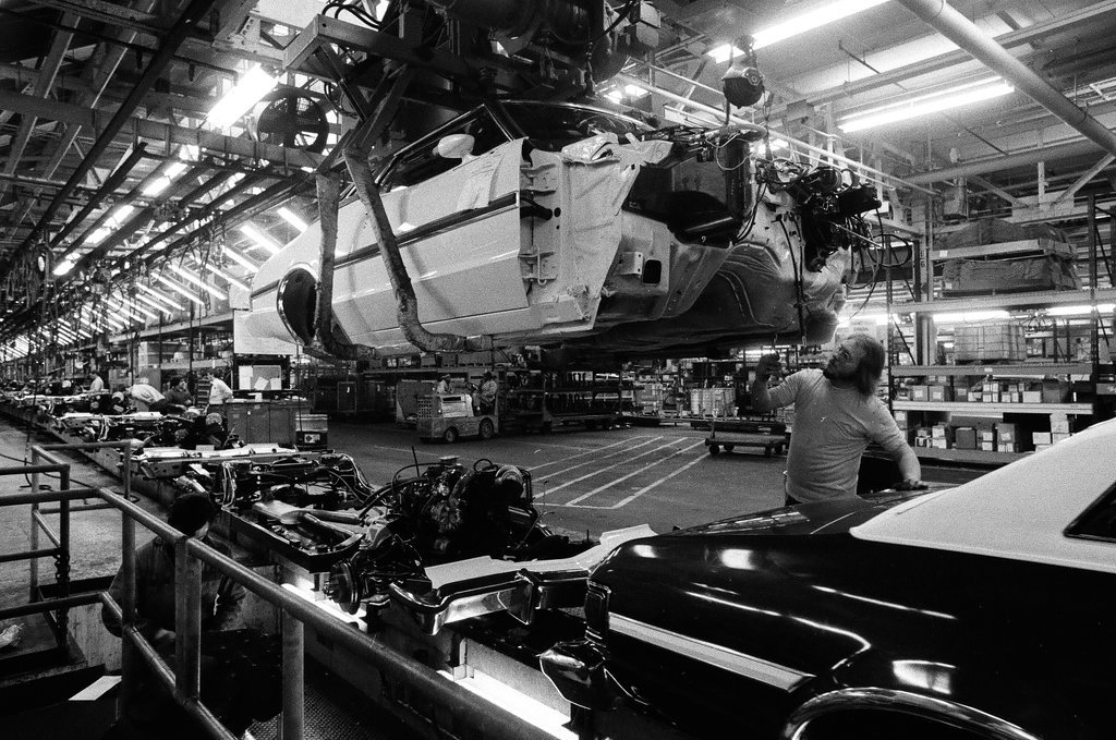 View of the Ford Motor Company assembly plant - Chicago Sun-Times