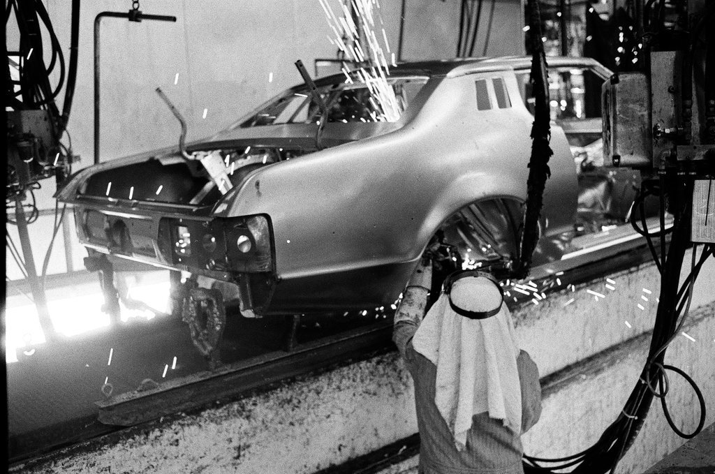View of the Ford Motor Company assembly plant - Chicago Sun-Times