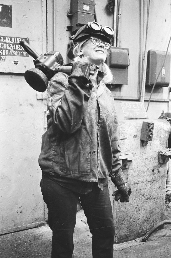Steelworker Linda White at the steel mill - Chicago Sun-Times
