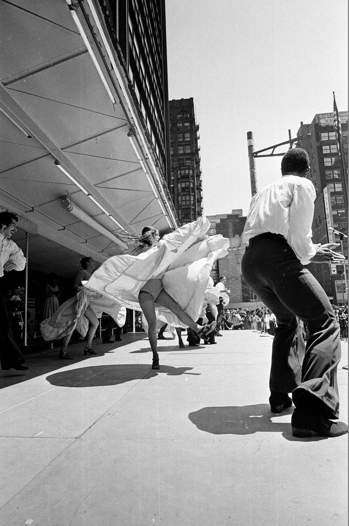 Members of the Free Street Theater company perform at the Civic Center - Chicago Sun-Times