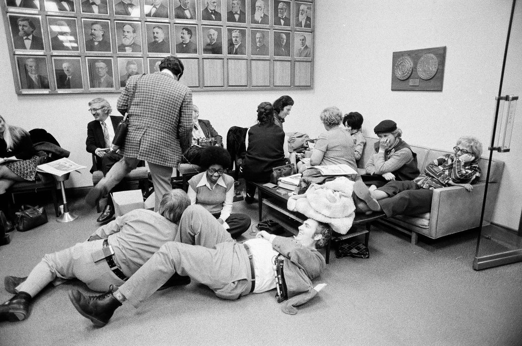 A group of Northwestern University students watch Richard Nixon's inauguration - Chicago Sun-Times