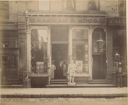 Exterior of Hannah & Hogg at 112 Monroe St.