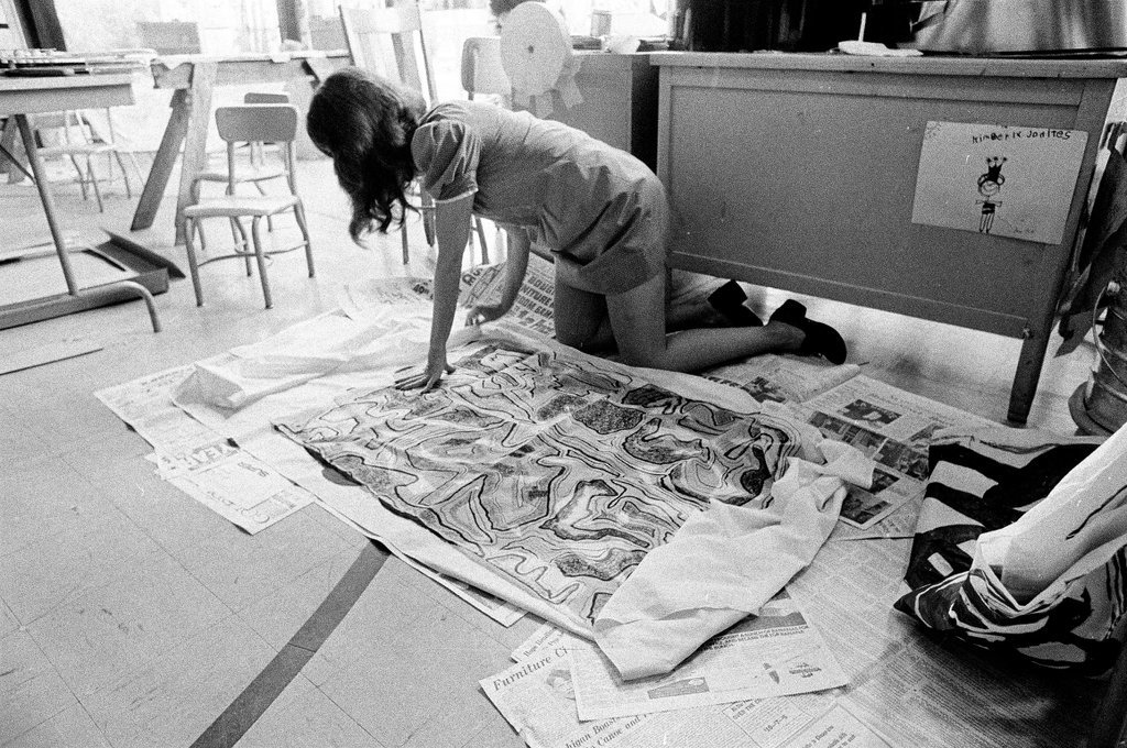 Art class with instructor Don Toups - William (Bill) Deluga for Chicago Sun-Times