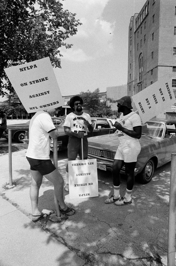 National Football League players on strike - Chicago Sun-Times
