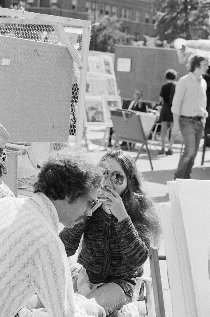 27th annual 57th Street Art Fair - Fred Stein for Chicago Daily News