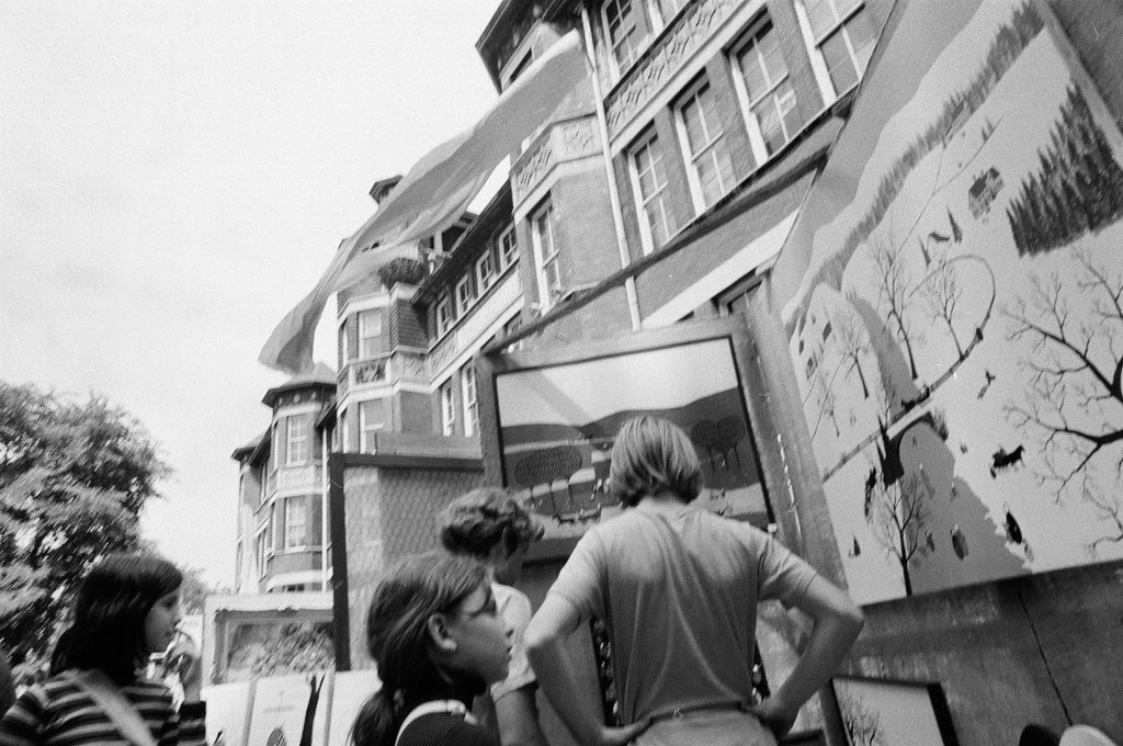 27th annual 57th Street Art Fair - Fred Stein for Chicago Daily News